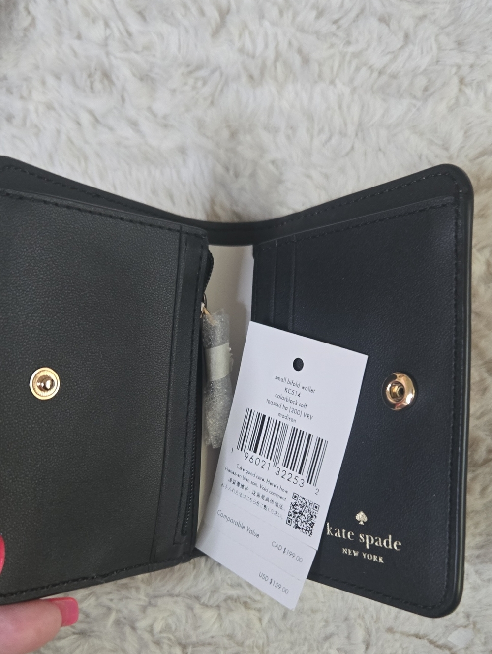 Kate Spade Two-Tone Blush Pink and Black Compact Crossbody Wallet NWT - Picture 2 of 4